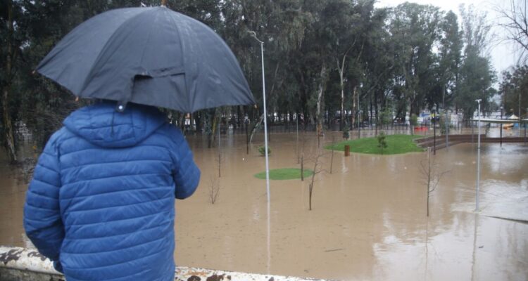 ¿Hasta cuándo, cuánto y dónde lloverá según el pronóstico del tiempo? Sistema frontal provocó alerta meteorológica por lluvias.