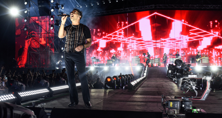 Fotografía del concierto de Los Bunkers en Estadio Santa Laura