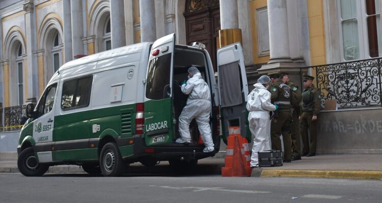 Acusado de robar computadores en Ministerio de las Culturas dijo actuar motivado por Lucifer