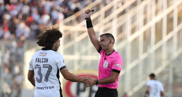 Maximiliano Falcón se lanza contra el arbitraje nacional.