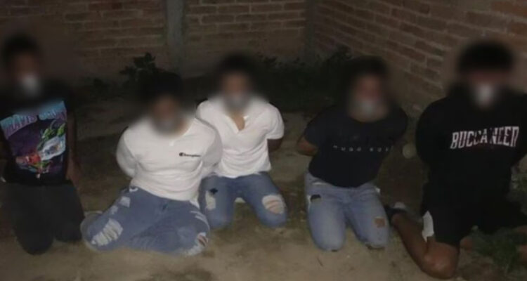 México: secuestran y torturan a 5 jóvenes en Lagos de Moreno, son asesinados y solo quedaron cenizas