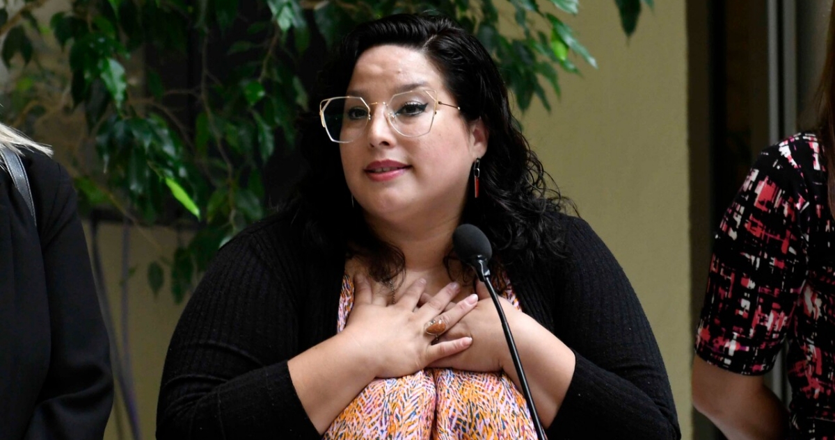 Detienen a diputada Mónica Arce cuando iba a salir del país en el Aeropuerto de Santiago