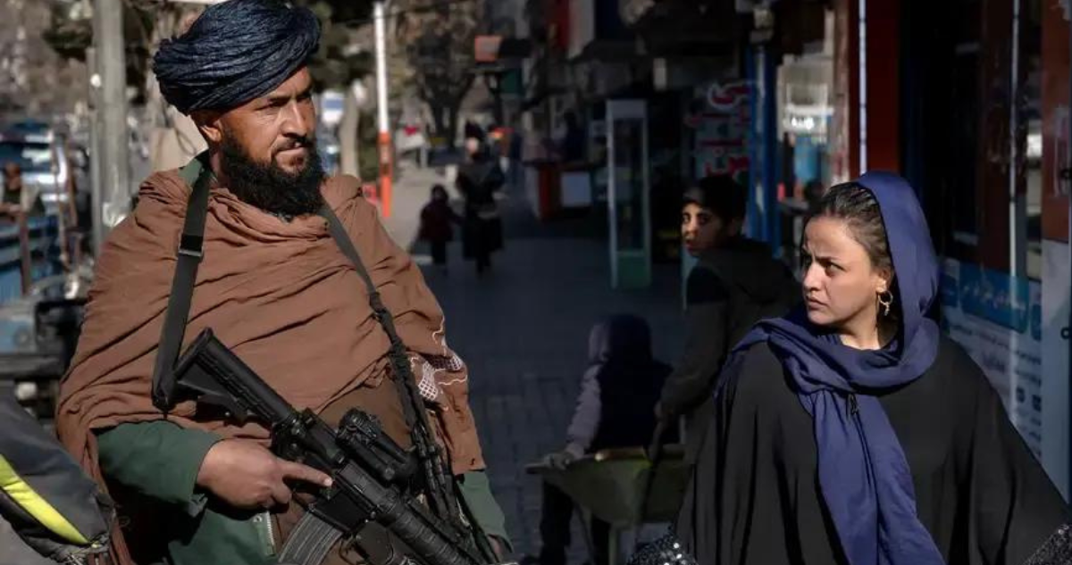 "Mi delito es ser mujer": así es el presente de Afganistán tras dos años de poder de los talibanes