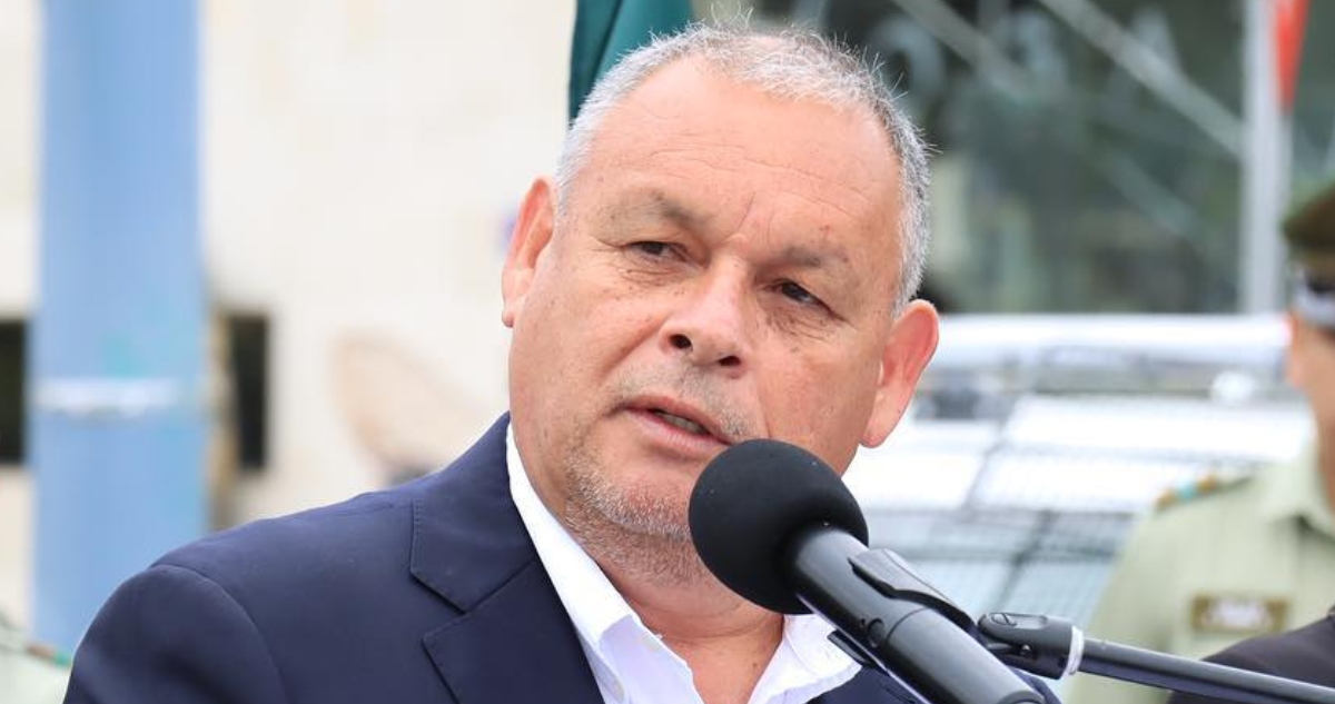 Mundaca por querella presentada por la UDI por convenios del GORE