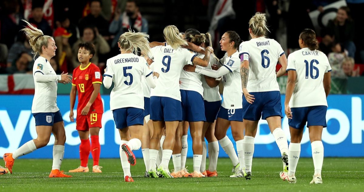 Inglaterra goleó a China para sacar chapa de campeón en el Mundial Femenino.