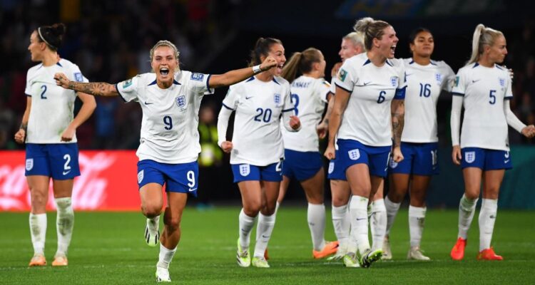 Mundial Femenino: Inglaterra se sobrepuso a expulsión y al empuje de Nigeria para avanzar a cuartos