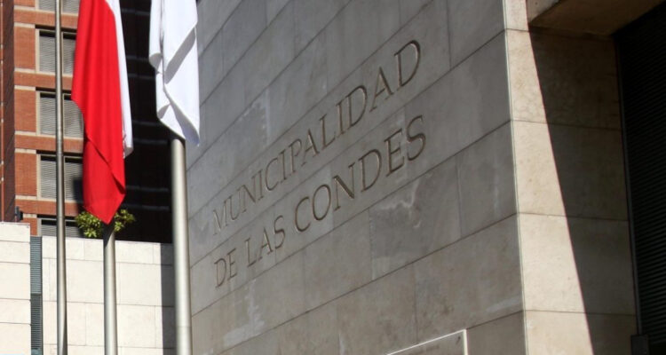 Contraloría ordena a Municipalidad de Las Condes invalidar contrato con sobrino de Joaquín Lavin