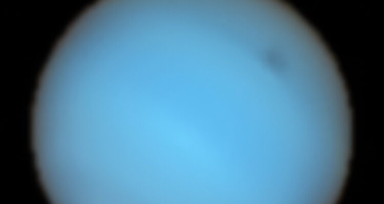 Captan una de las misteriosas manchas oscuras de Neptuno por primera vez desde la Tierra, en Chile