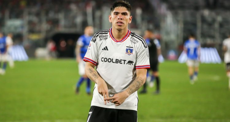 Carlos Palacios es la primera baja de La Roja.