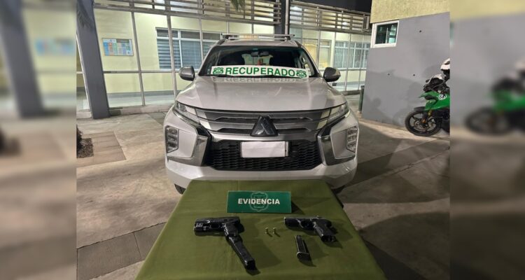 16 y 17 años tienen los dos detenidos tras persecución a vehículo robado en la zona sur de la RM