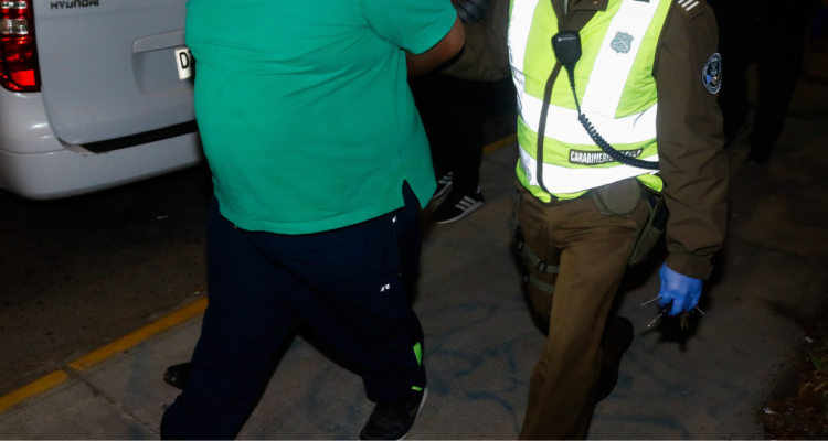 Detienen a hombre vinculado a grupos delictuales en la provincia de Arauco: dio nombre falso