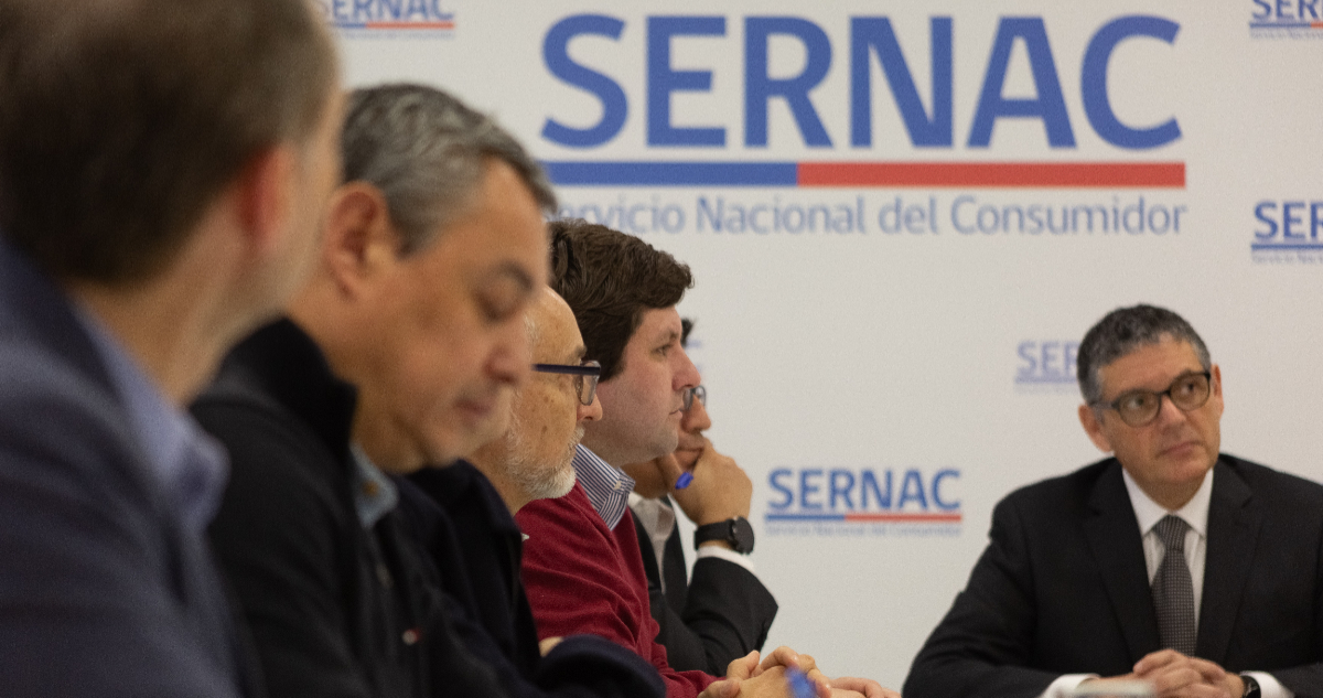 Grau anuncia proyecto de ley para que el Sernac sancione directamente a las empresas