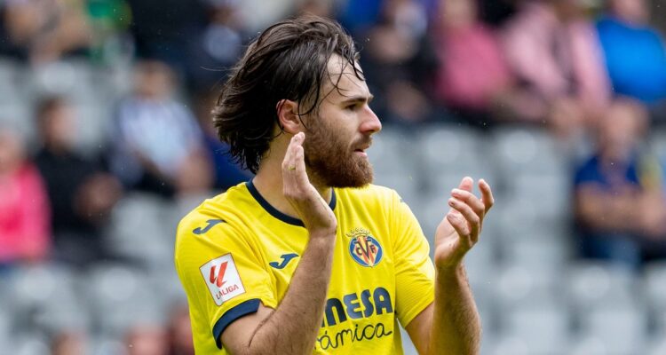 Ben Brereton no sumó minutos en amargo debut del Villarreal en La Liga.