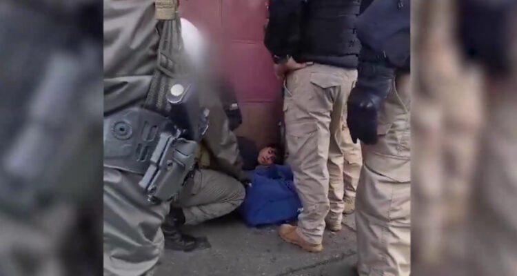 Detienen a dos delincuentes tras el robo a una joyería en pleno centro de Temuco