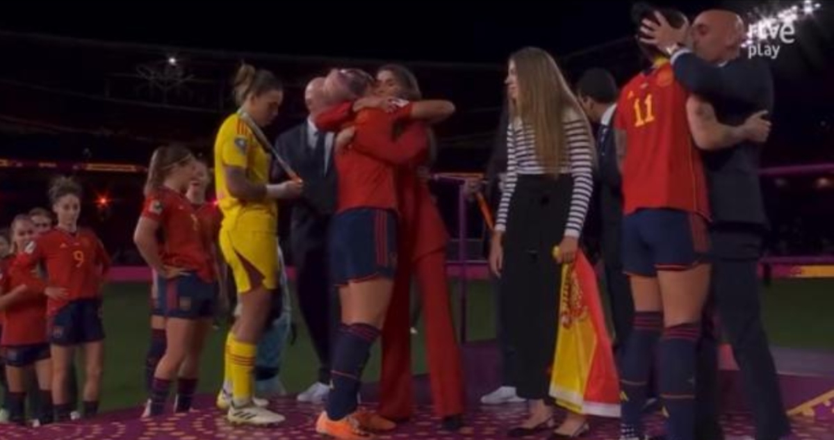 El beso de Rubiales a Hermoso