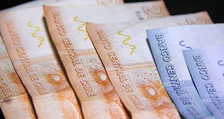 El salario mínimo tendrá un nuevo alza en septiembre