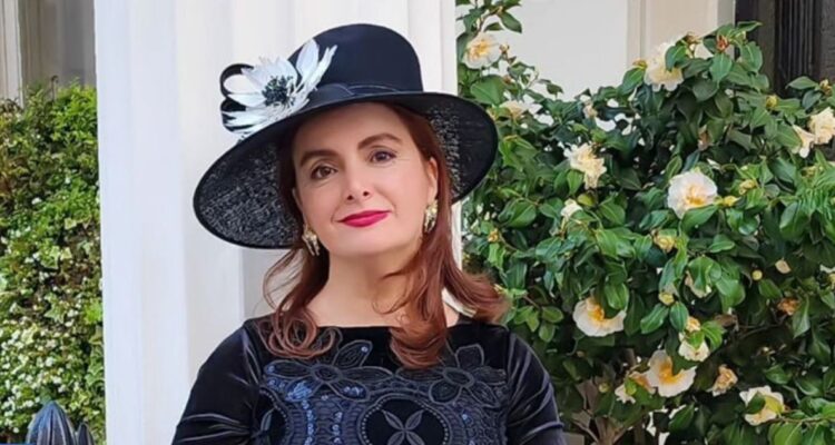 UDI y Republicanos presentan denuncia por “tráfico de influencias” contra exembajadora de Chile en RU