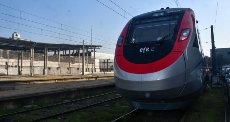 Suspenden servicios de trenes desde Estación Central a la zona centro sur por sistema frontal