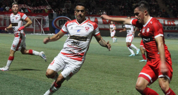 La Calera recibe a Deportes Copiapó por el Campeonato Nacional.