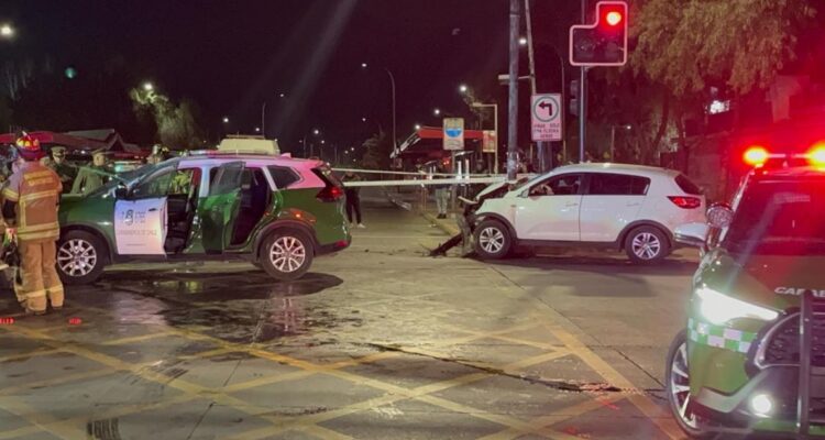 Tres carabineros lesionados deja accidente provocado por conductor bajo efectos del alcohol en Renca
