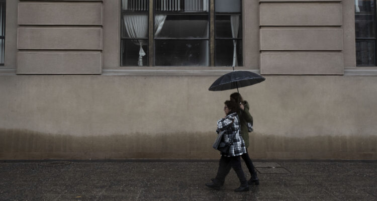 Declaran Alerta Temprana preventiva para la región Metropolitana por pronóstico de lluvias