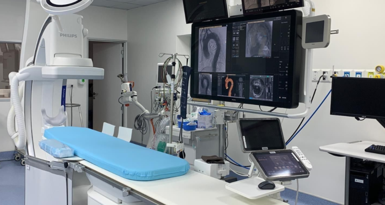 Hospital de Valdivia cuenta con nuevo angiógrafo para Unidad de Diagnóstico y Tratamiento Endovascular