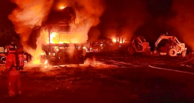 La Araucanía: parlamentarios exigen al Gobierno reforzar seguridad tras ataque incendiario en Toltén