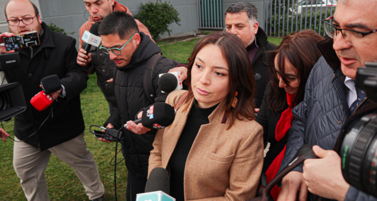 Polizzi ingresa recurso para revocar resolución que la dejó fuera como querellante por Fundación En Ti