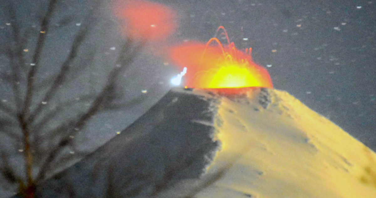 Volcán Villarrica y Alerta Naranja: clases siguen suspendidas y 60% de familias han evacuado en Pucón