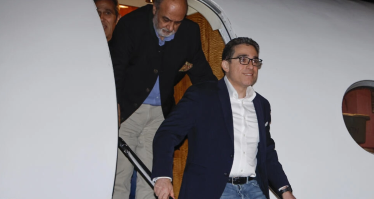 Aterrizan en Estados Unidos los prisioneros liberados por Irán