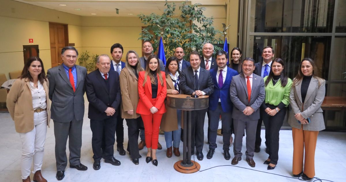 Diputados RN no asistirán a acto del 11/S en la Cámara: “No existe motivo” para homenajear a Allende