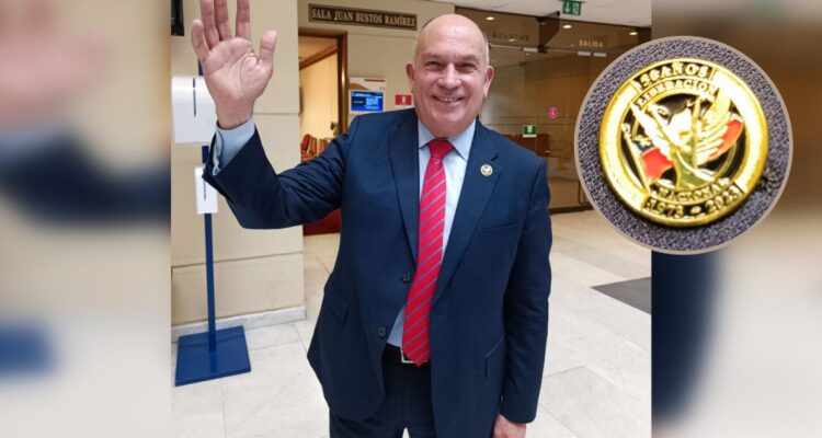 Diputado Brito contra Bobadilla por piocha que celebra el Golpe de Estado