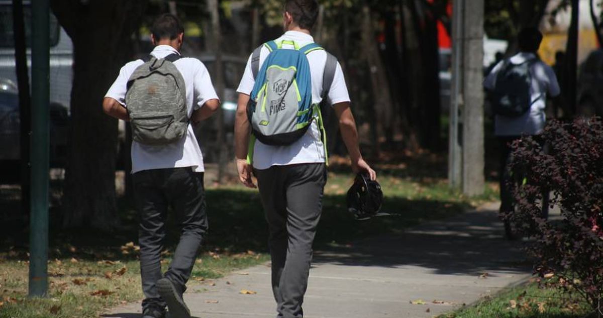 El Bono de Graduación de Enseñanza Media se entrega hasta los 24 años