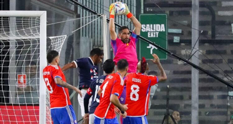 “Sin perdón para Bravo”: en España reaccionan al nuevo portazo de Berizzo al meta chileno en La Roja