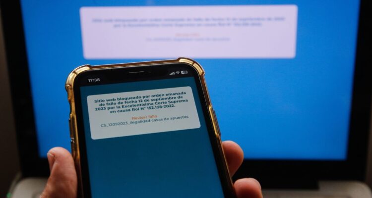 Casas de apuestas online estarían evadiendo fallo que las declara ilegales: advierten nuevos bloqueos