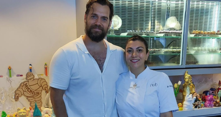 Fernanda Fuentes y Henry Cavill