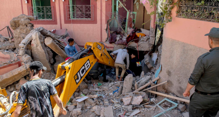 Cifra de muertos aumenta a 820 tras devastador terremoto en Marruecos