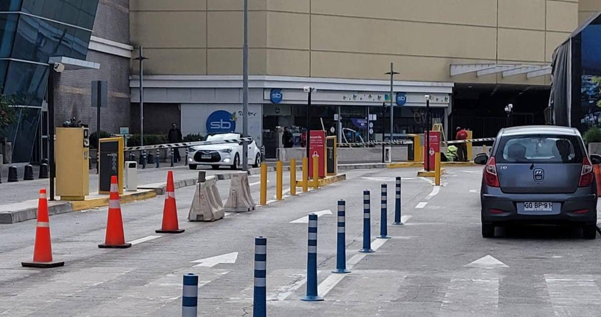Mall Plaza Antofagasta ignora al Gobierno y mantiene barreras que impiden tránsito en calle pública