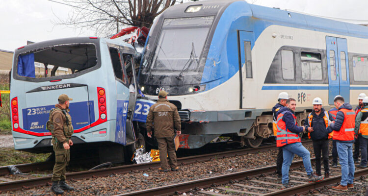 colision biotren microbus efe