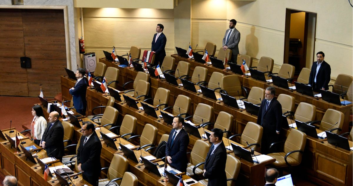 ¿Cuáles son las instituciones con mejor y peor evaluación en Chile? Según última encuesta Cadem, el Congreso es la Organización peor evaluada.