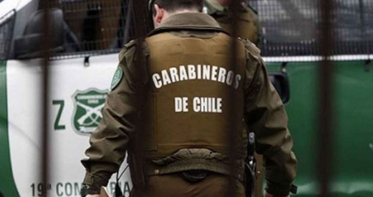 Detienen a cuatro adolescentes de 14 y 15 años que conducían auto robado en Providencia