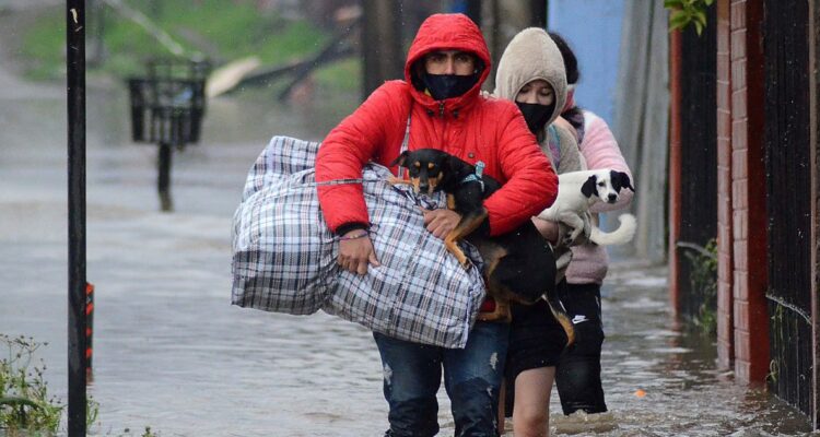 Senapred reporta que total de damnificados por sistema frontal llega a 46.356 en el Maule