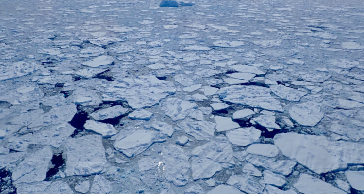 Otro mínimo histórico en la Antártica: ¿por qué el deshielo puede cambiar la duración del día?
