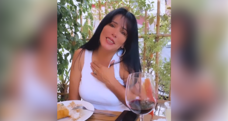 Detienen a Anita Alvarado tras agredir a oficial de la PDI en Aeropuerto de Santiago