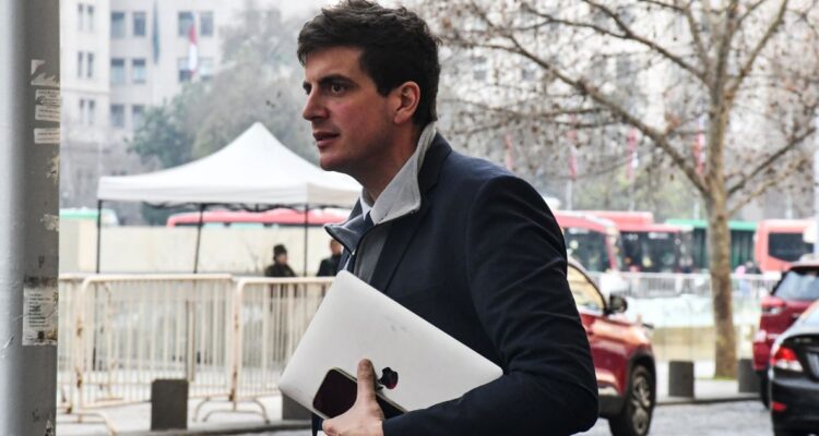 Schalper (RN): “El verdadero sueño erótico que inquieta al PS es influir como lo hace el PC”