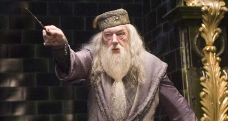 ¿Por qué Michael Gambon se alejó de las cámaras y no apareció en el especial de Harry Potter en 2022?