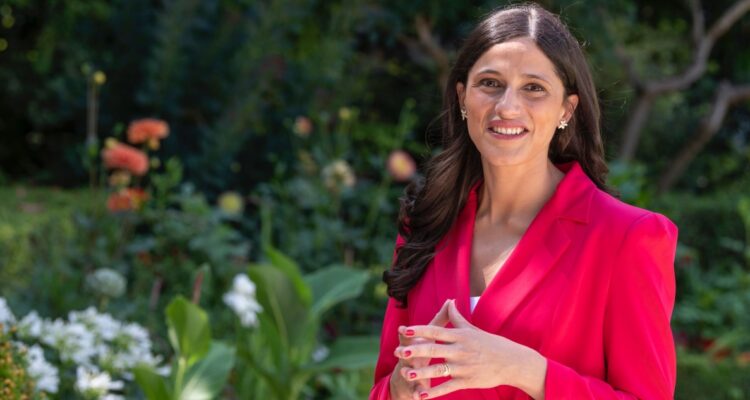 Diputada francesa, Eléonore Caroit