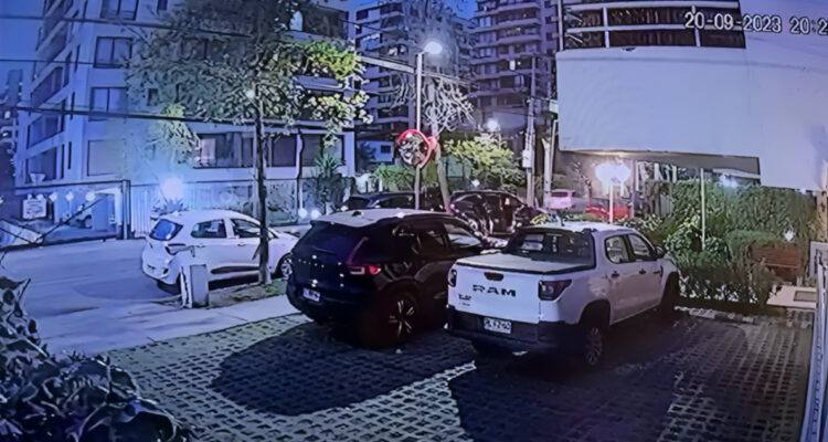 Familia sufre encerrona en Las Condes: fueron amenazados de muerte con armas