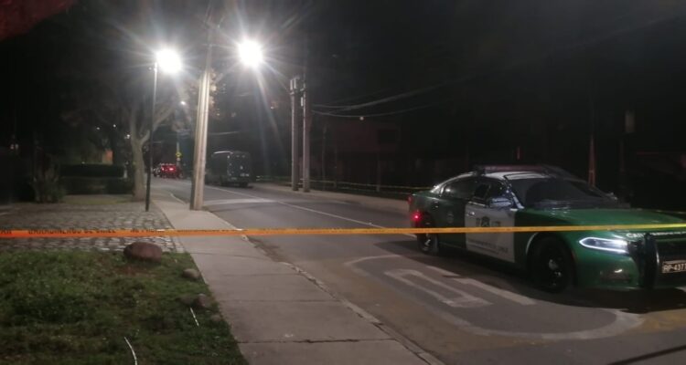 Canciller Van Klaveren sufre encerrona en Vitacura tras recibir al presidente mexicano