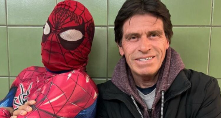 ¿Eres tú, Willem Dafoe?: “Duende Verde chileno” se hace viral tras colaborar con Sensual Spiderman